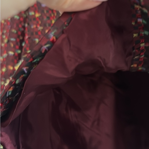Elegant Burgundy Tweed Jacket Ptp 20” height 20” - Picture 7 of 10